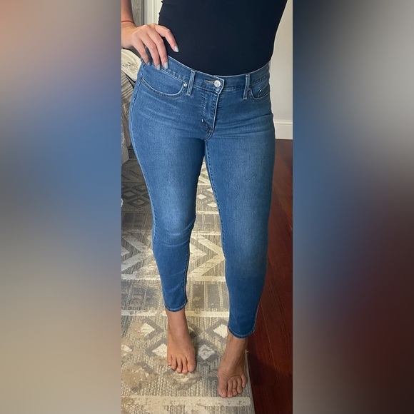 Levi’s 311 SHAPING SKINNY JEANS - Picture 12 of 15